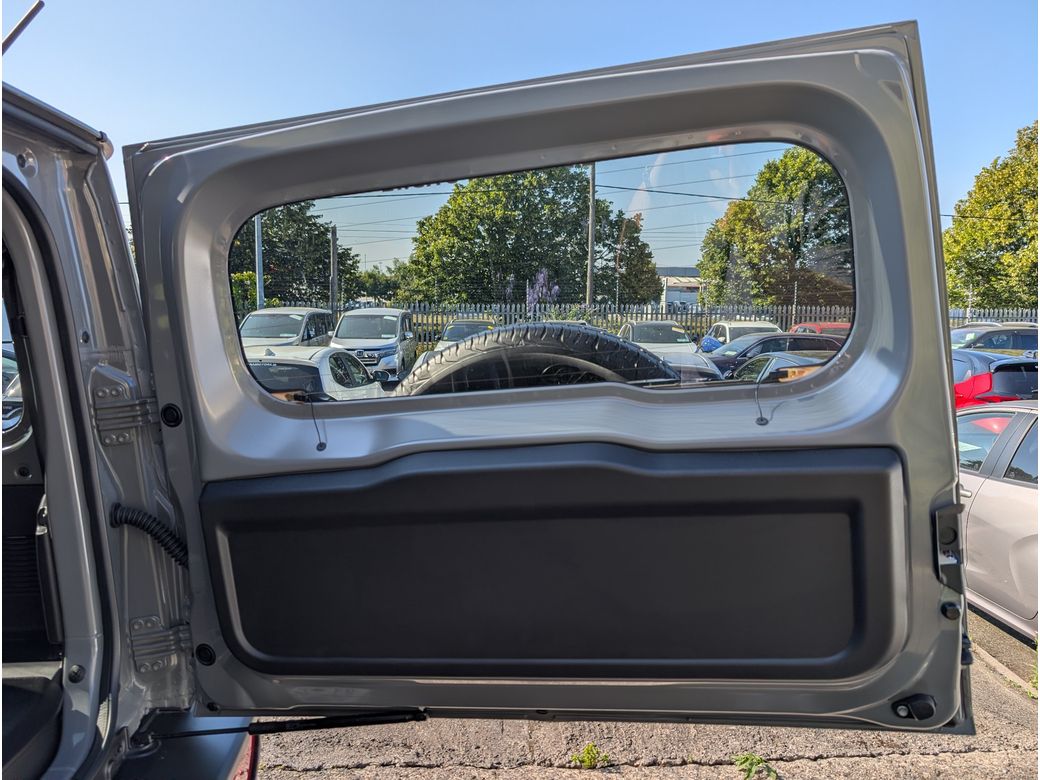 2025 Suzuki Jimny