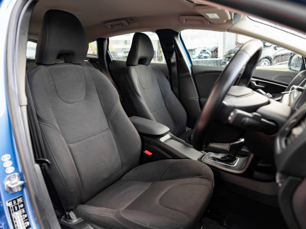 2016 Volvo V40