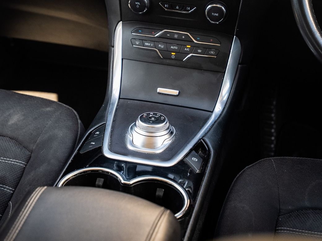 2021 Ford Galaxy