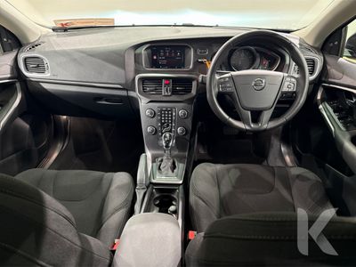 2019 Volvo V40