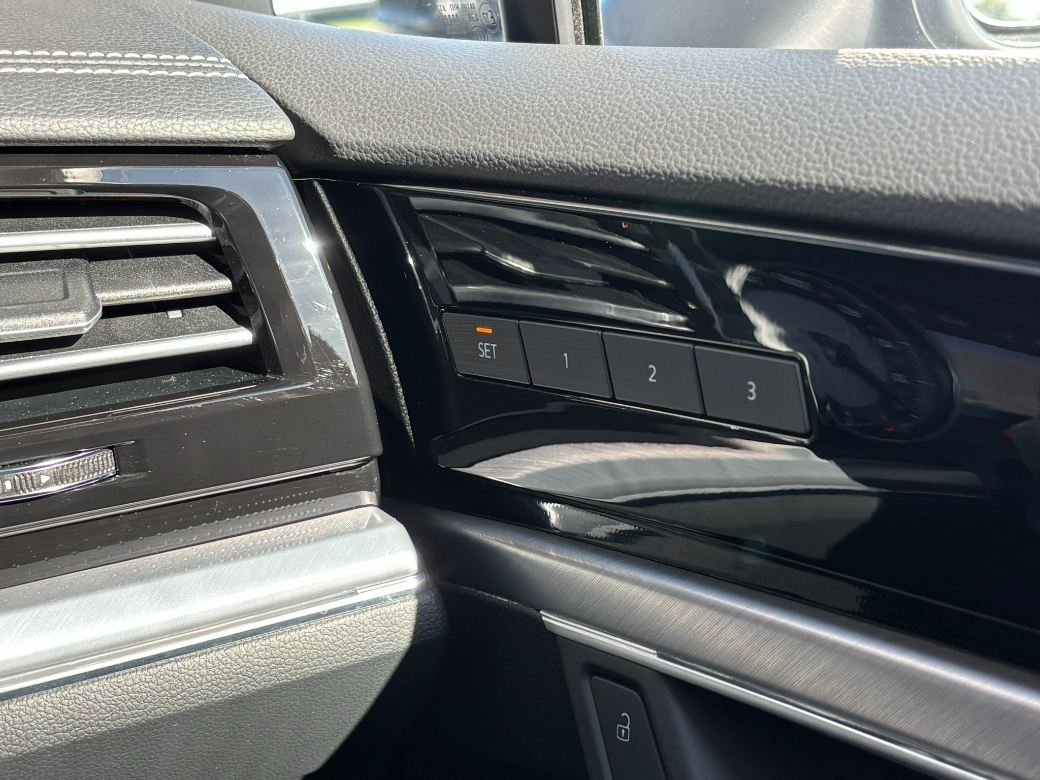 2019 Volkswagen Touareg