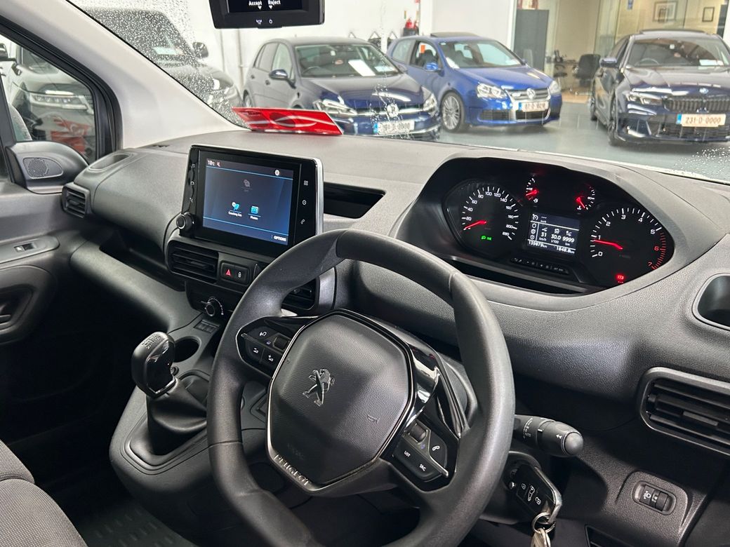 2021 Peugeot Partner