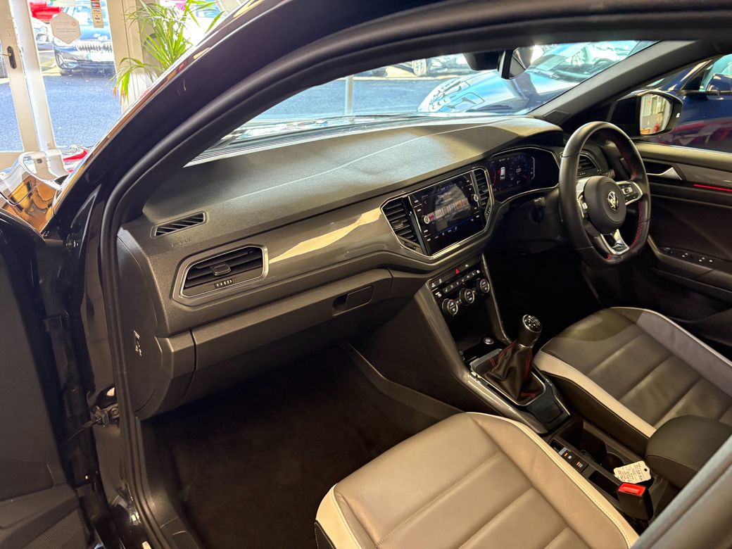 2022 Volkswagen T-Roc