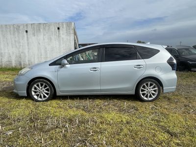 2013 Toyota Prius Alpha