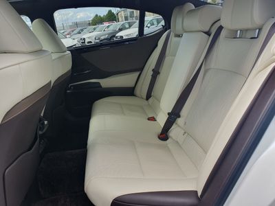2019 Lexus ES 300h