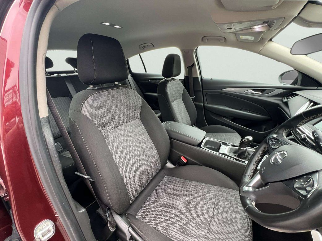 2021 Opel Insignia