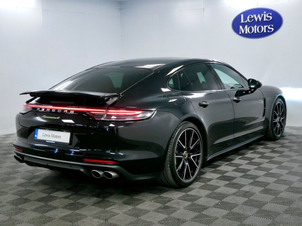 2024 Porsche Panamera
