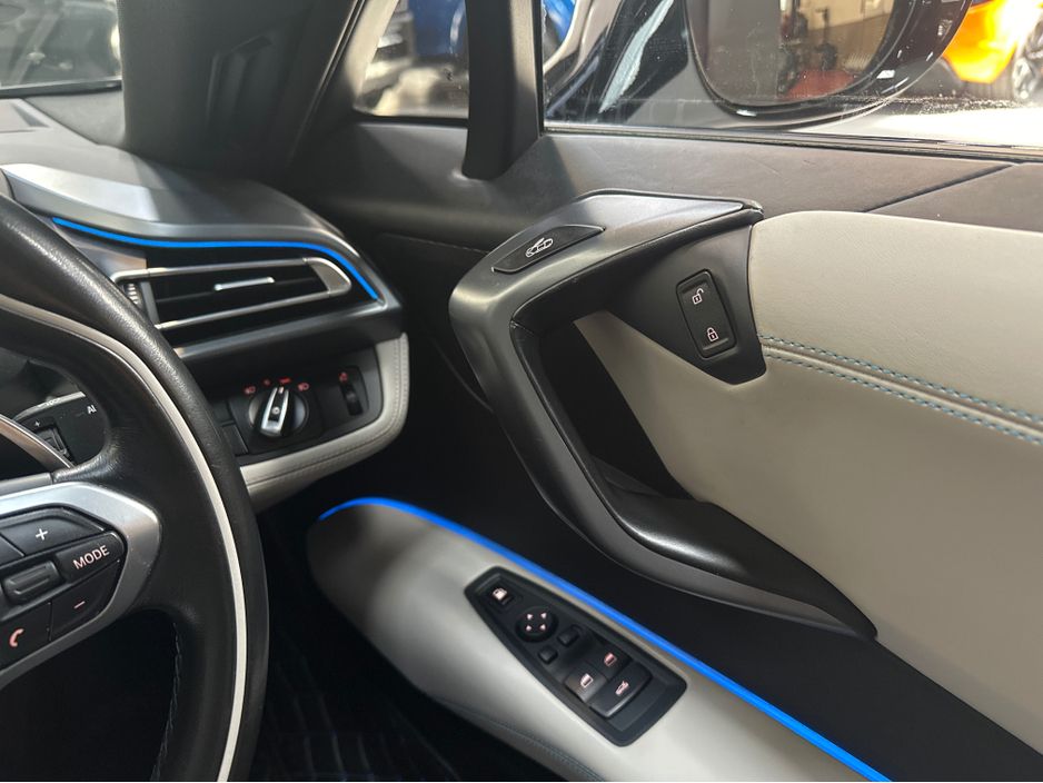 2018 BMW i8