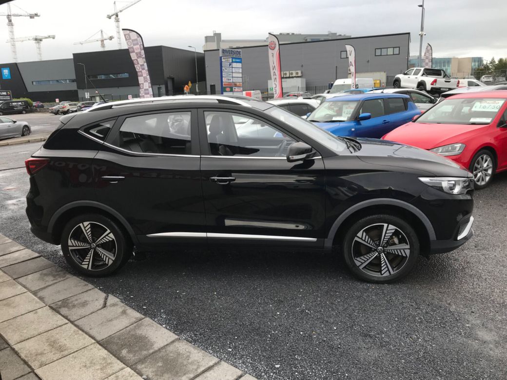 2021 MG ZS