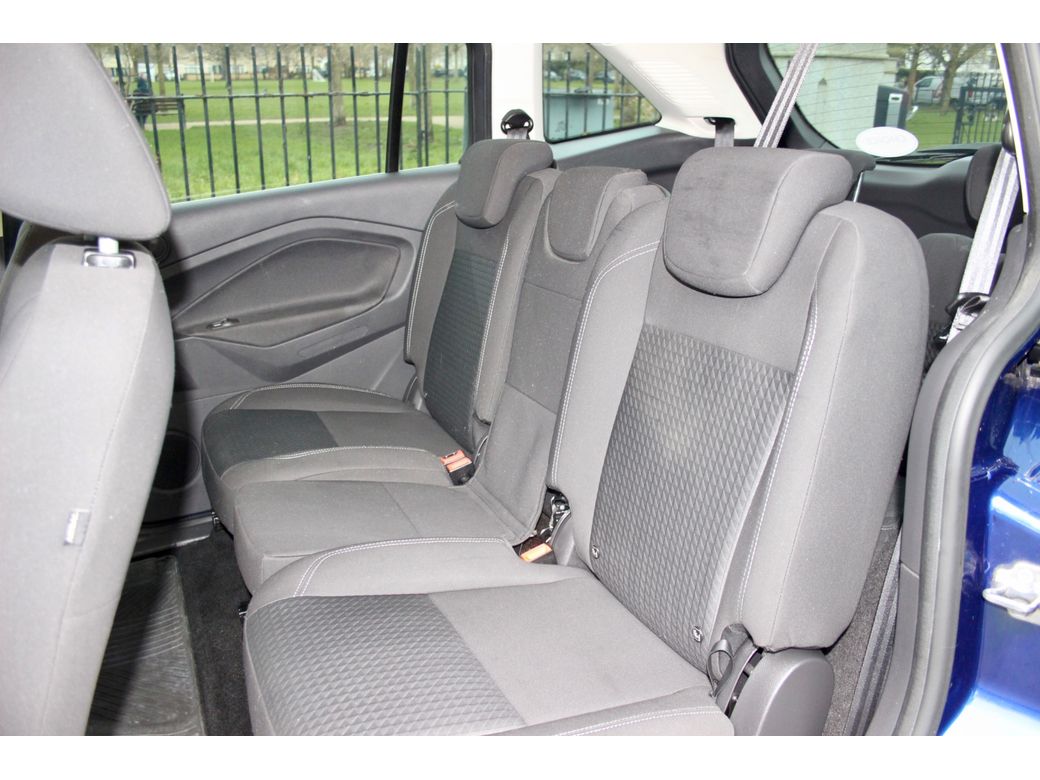 2017 Ford Grand C-Max