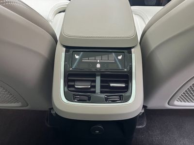 2023 Volvo XC90