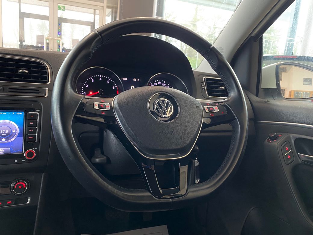 2017 Volkswagen Polo
