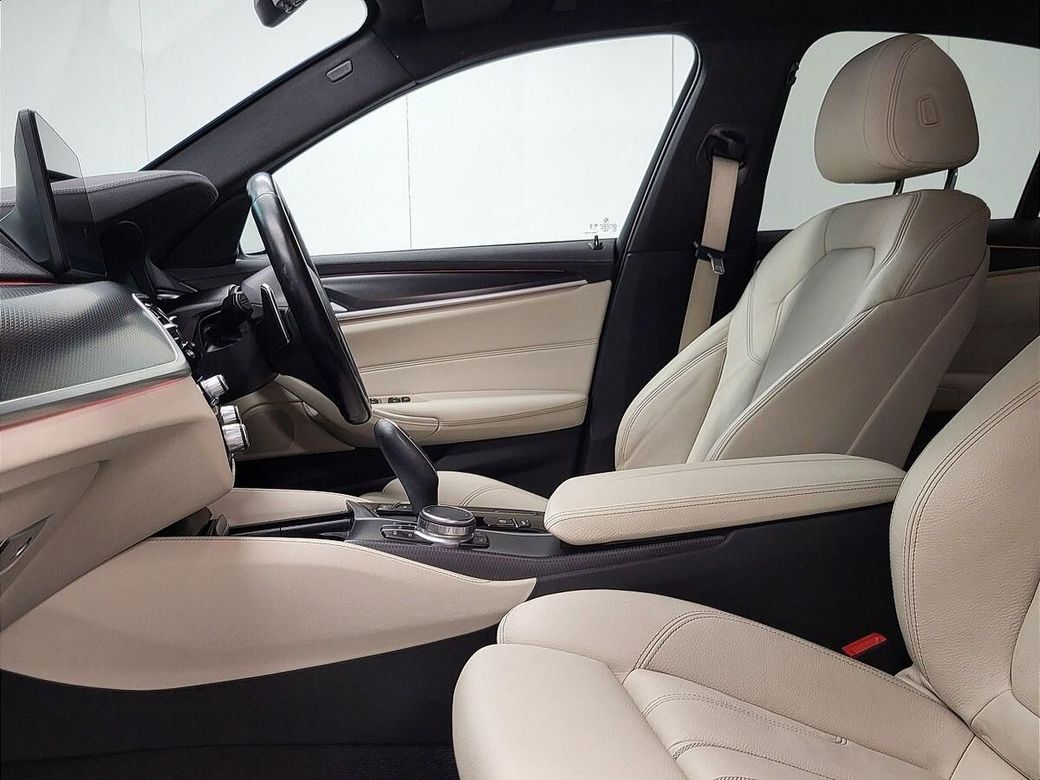 2023 BMW 5 Series