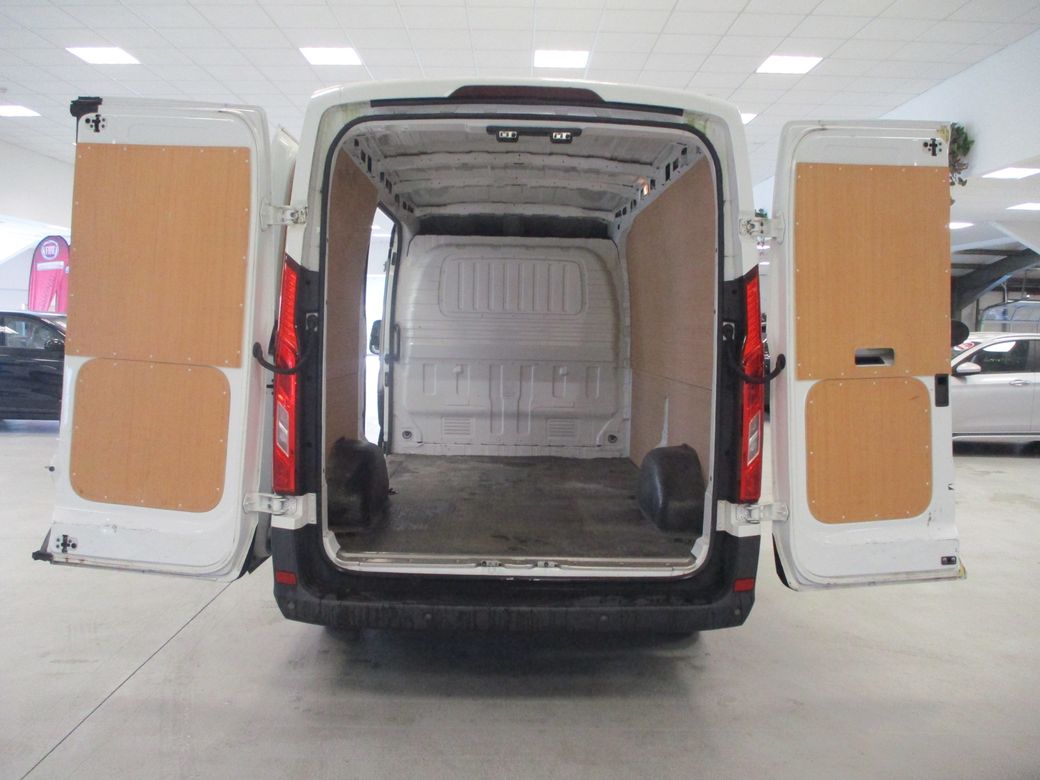 2022 Maxus Deliver 9