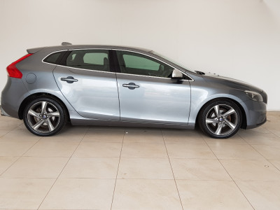2014 Volvo V40