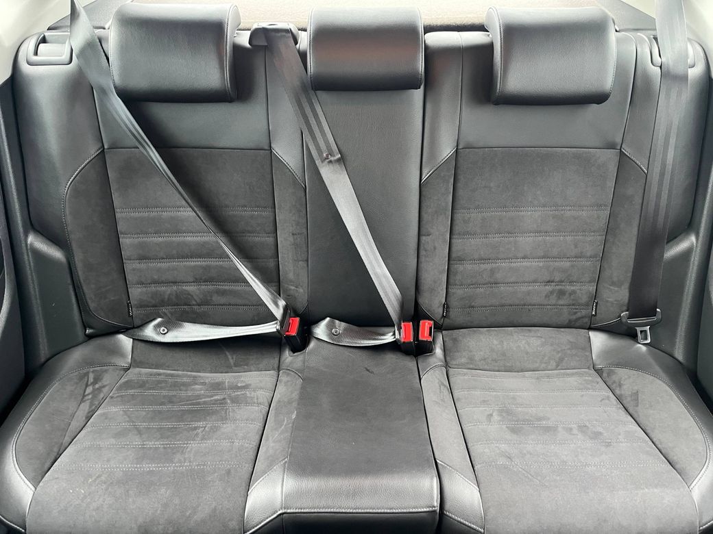 2017 Volkswagen Polo