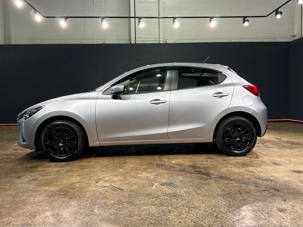 2017 Mazda Demio