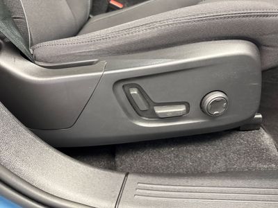 2023 Volvo C40