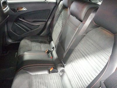 2013 Mercedes-Benz A 180