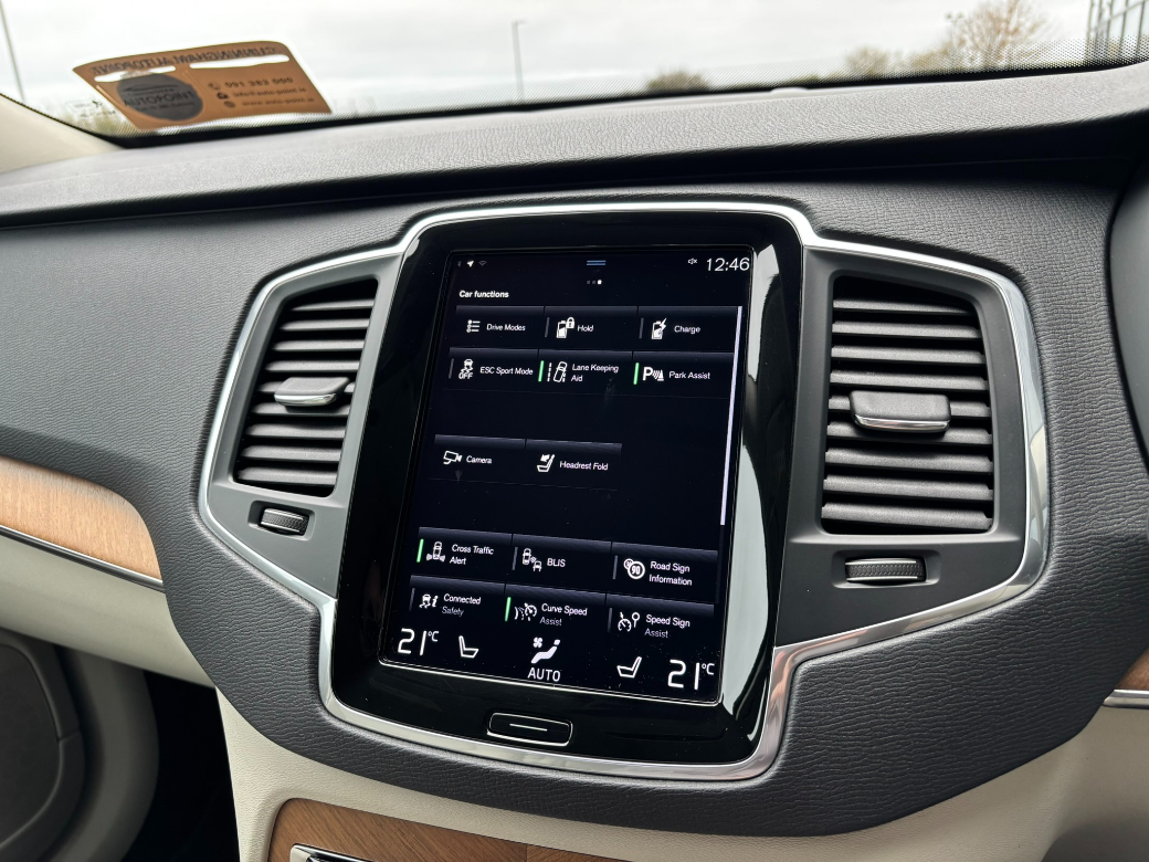 2022 Volvo XC90
