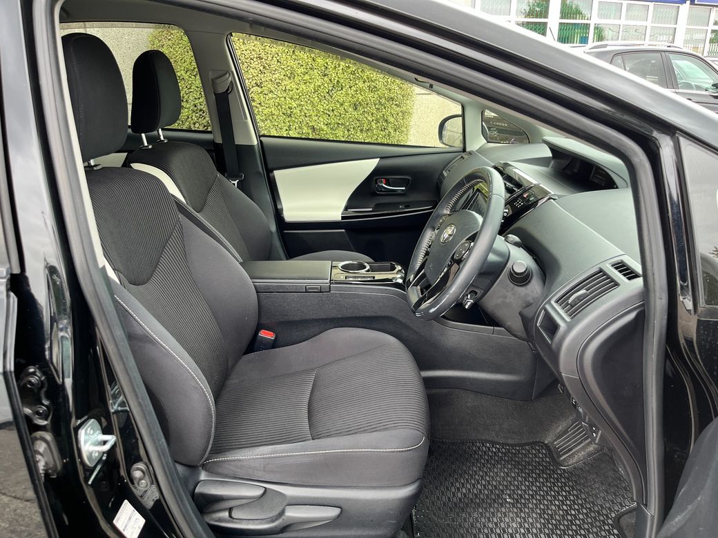 2018 Toyota Prius Alpha