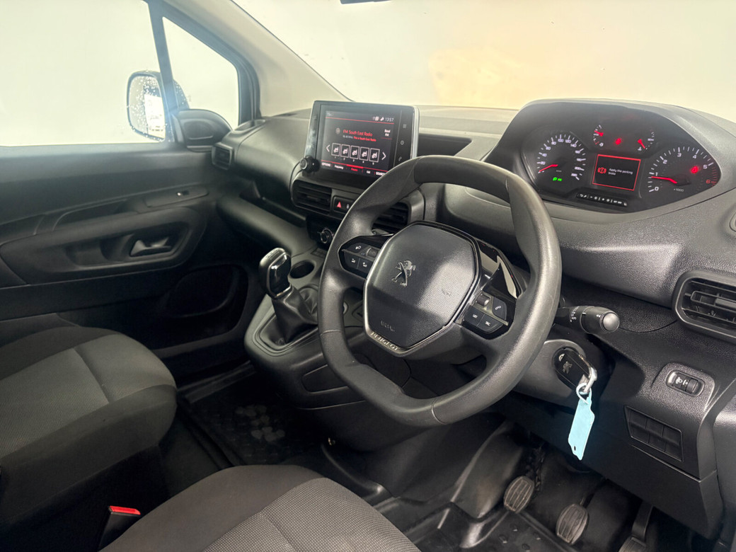 2021 Peugeot Partner