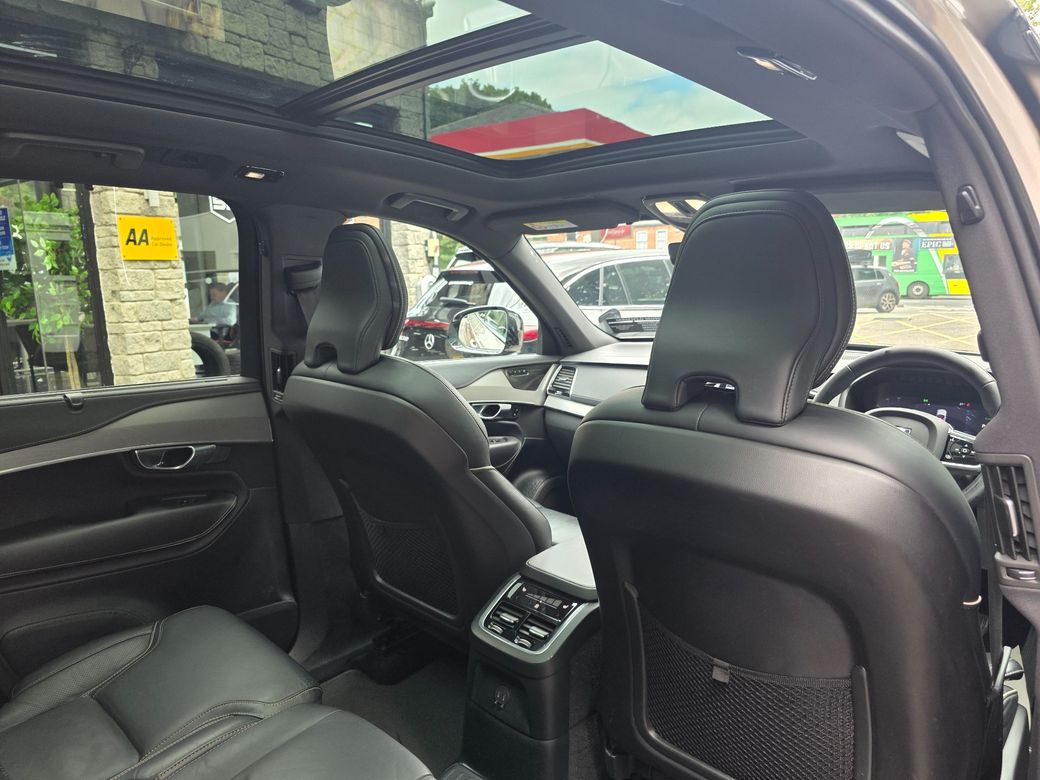 2022 Volvo XC90