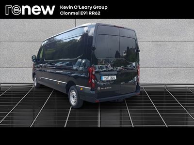 2025 Renault Master