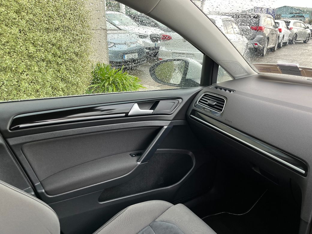 2017 Volkswagen Golf