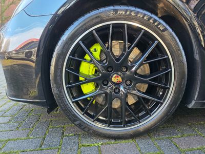 2023 Porsche Panamera