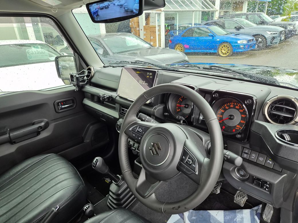 2025 Suzuki Jimny
