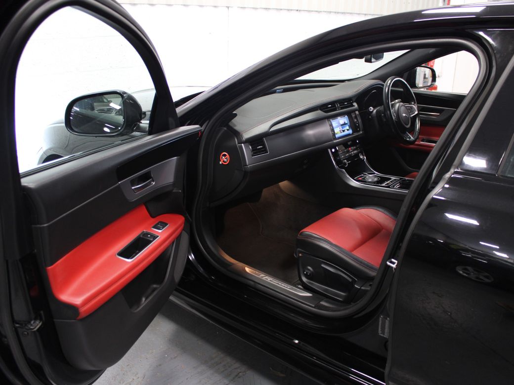 2016 Jaguar XF