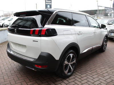 2020 Peugeot 5008