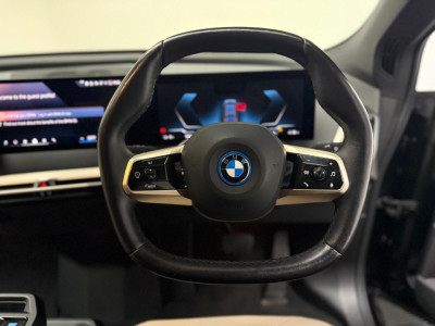 2023 BMW iX