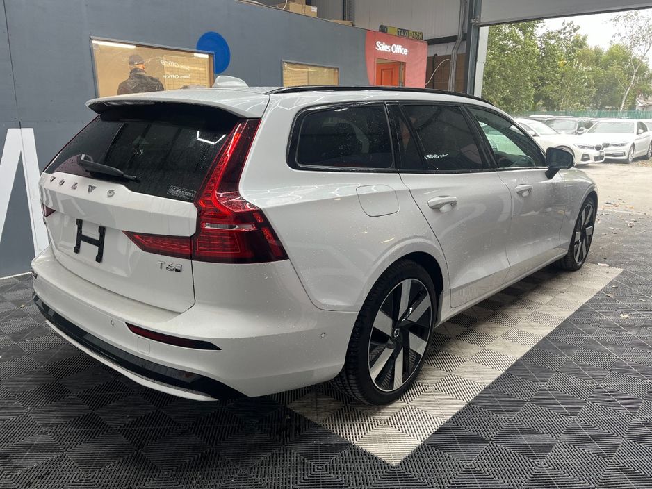 2025 Volvo V60