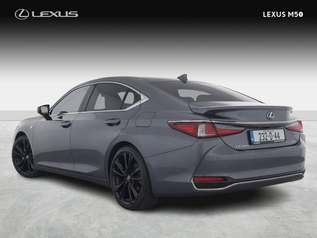 2023 Lexus ES 300h