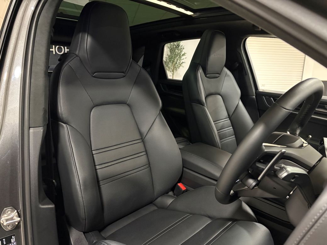 2024 Porsche Cayenne