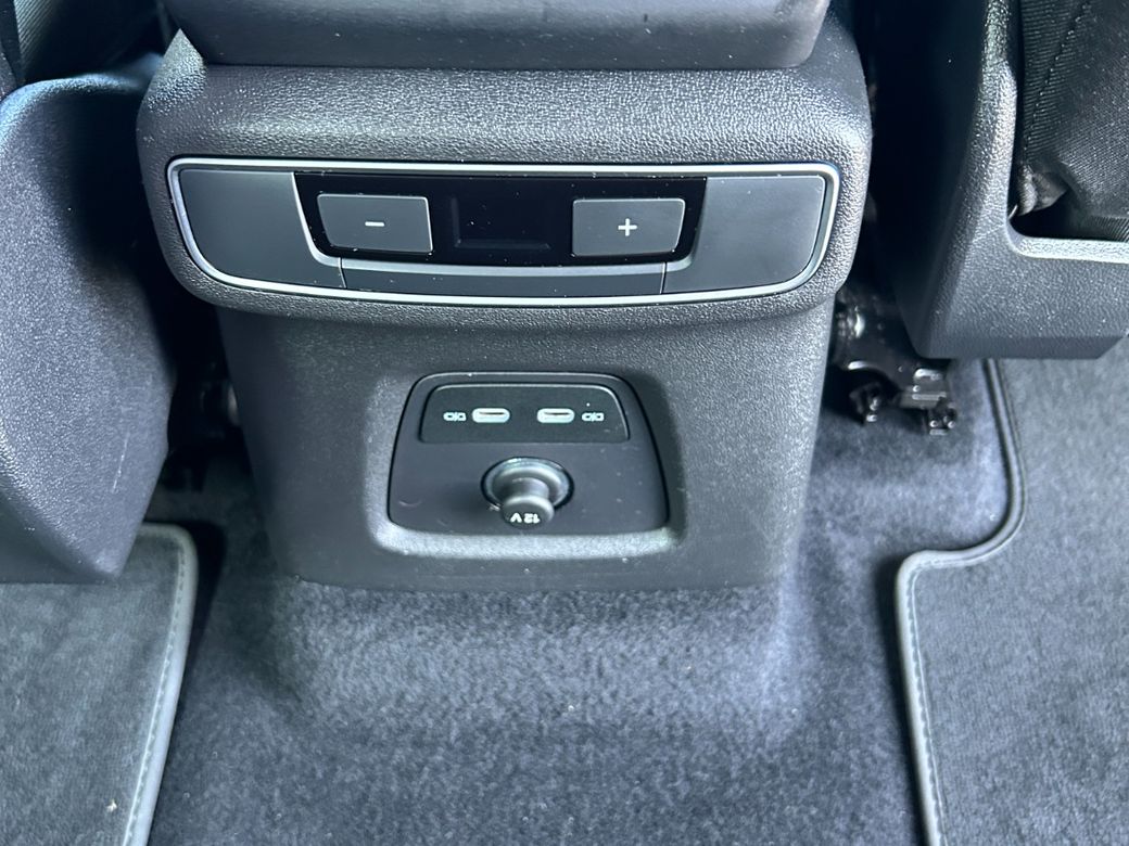 2023 Audi Q4