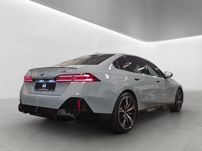 2024 BMW i5
