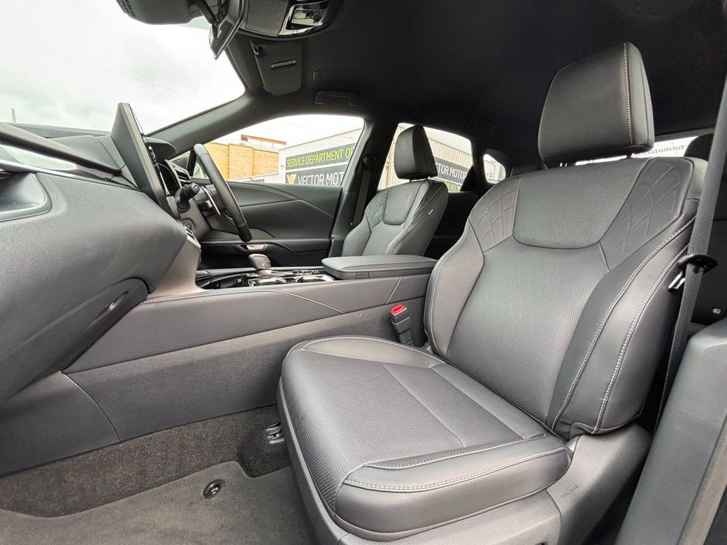 2025 Lexus RX450h+