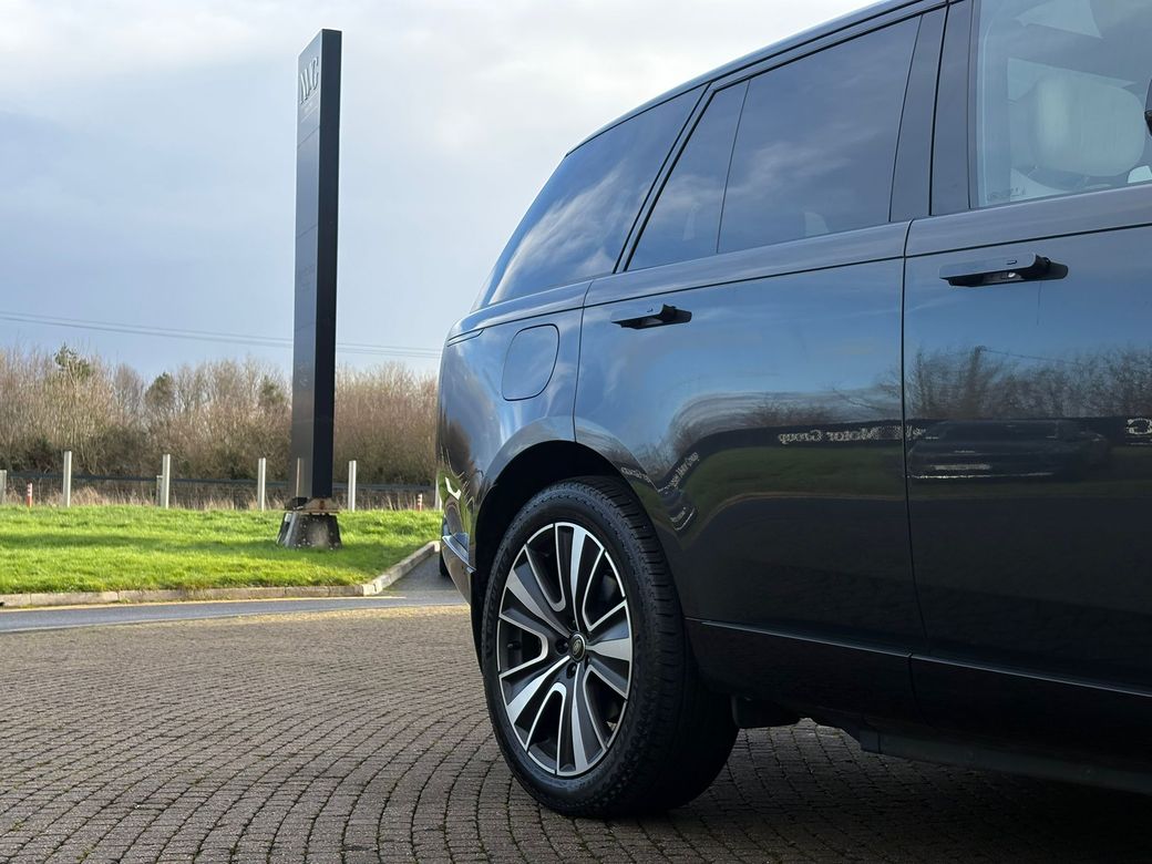 2025 Land Rover Range Rover