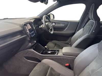 2022 Volvo XC40