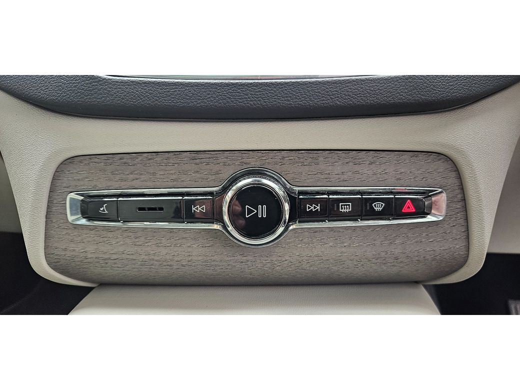 2021 Volvo XC90