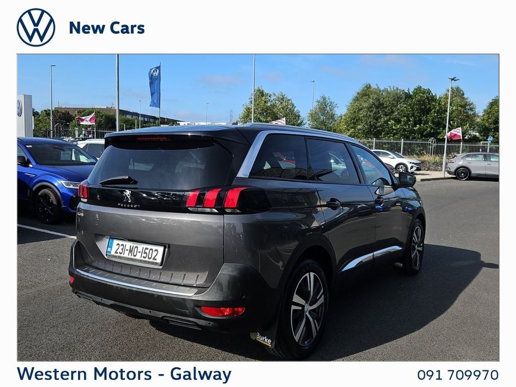2023 Peugeot 5008