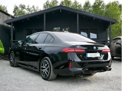 2024 BMW i5