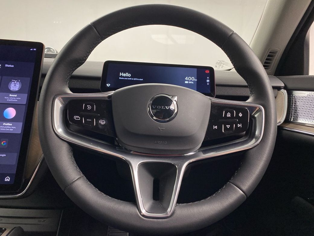 2025 Volvo EX90