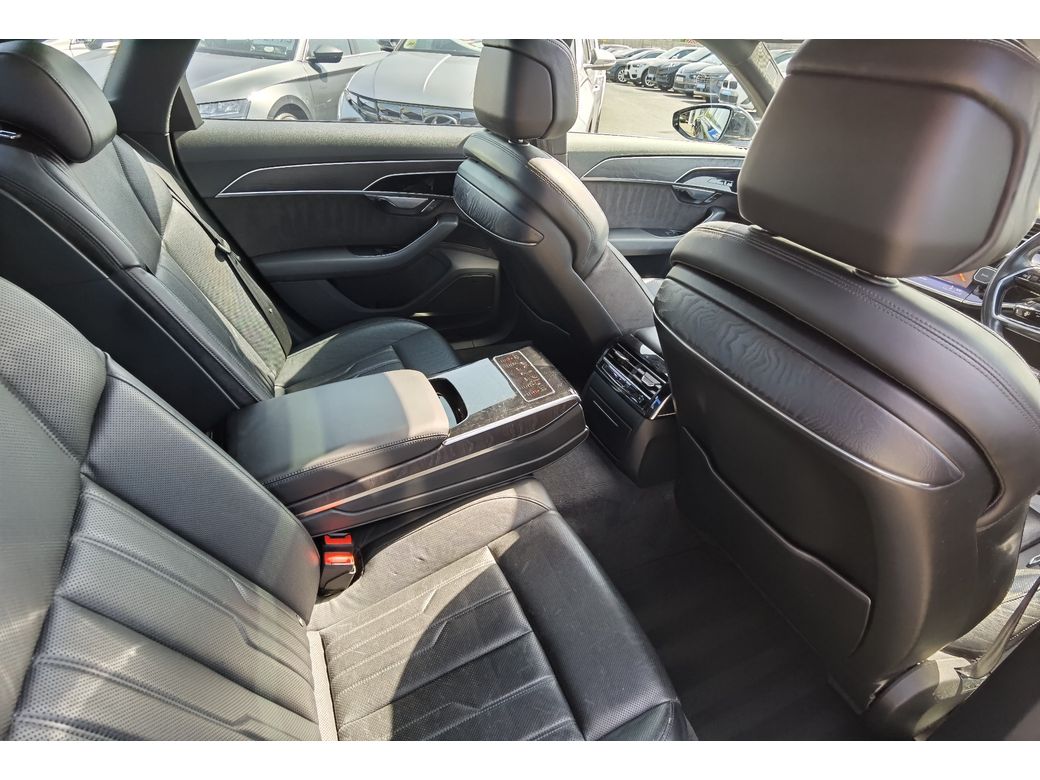 2018 Audi A8