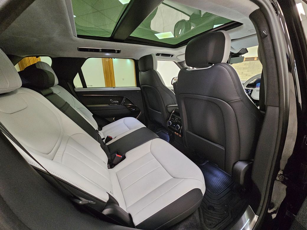 2025 Land Rover Range Rover Sport