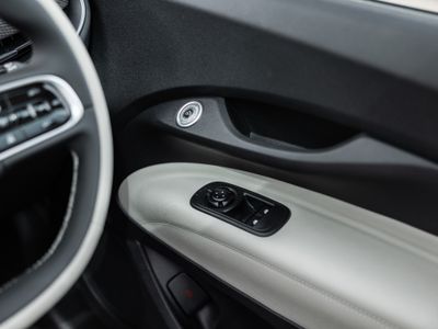 2025 Fiat 500