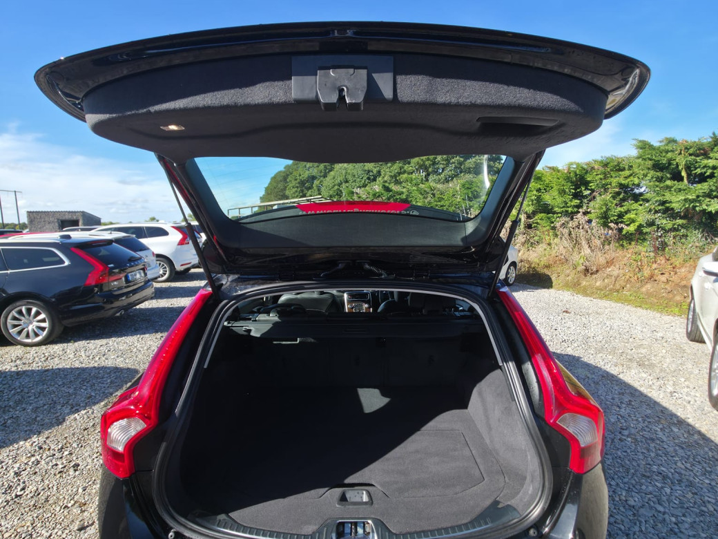 2018 Volvo V60 Cross Country